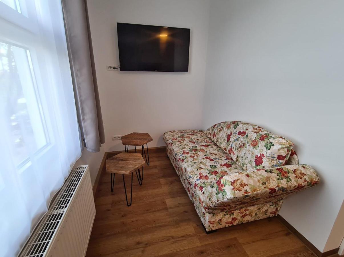 Hotel Gleis 3Viertel Jena Bagian luar foto